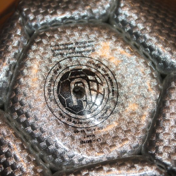 Vintage 90s Hugo Boss Sweater + Swimming Trunks + Promo Ball - Picture 13 of 13